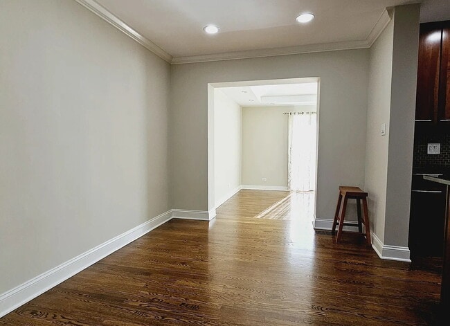 Building Photo - Upscale Living at Its Finest