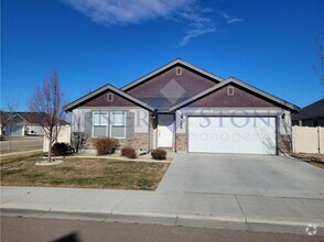 Building Photo - Spacious Home in Meridian!