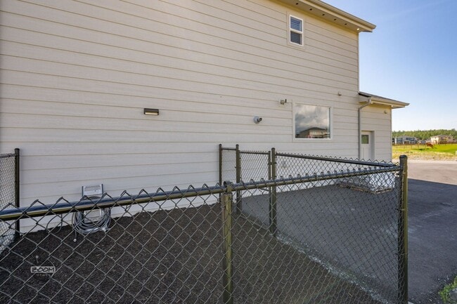 Building Photo - Premium 4BR Rental in The Ranch | Stunning Mountain Views | Easy Community Location | Automatic G...