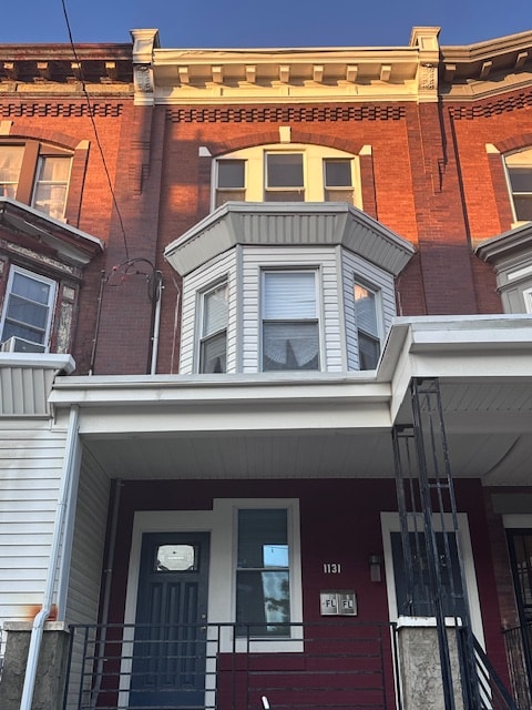 Building Photo - 1131 S 52nd St