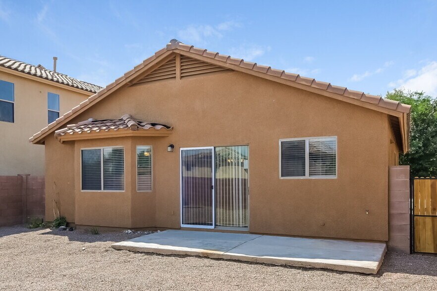 Building Photo - 18461 S Copper Point Dr