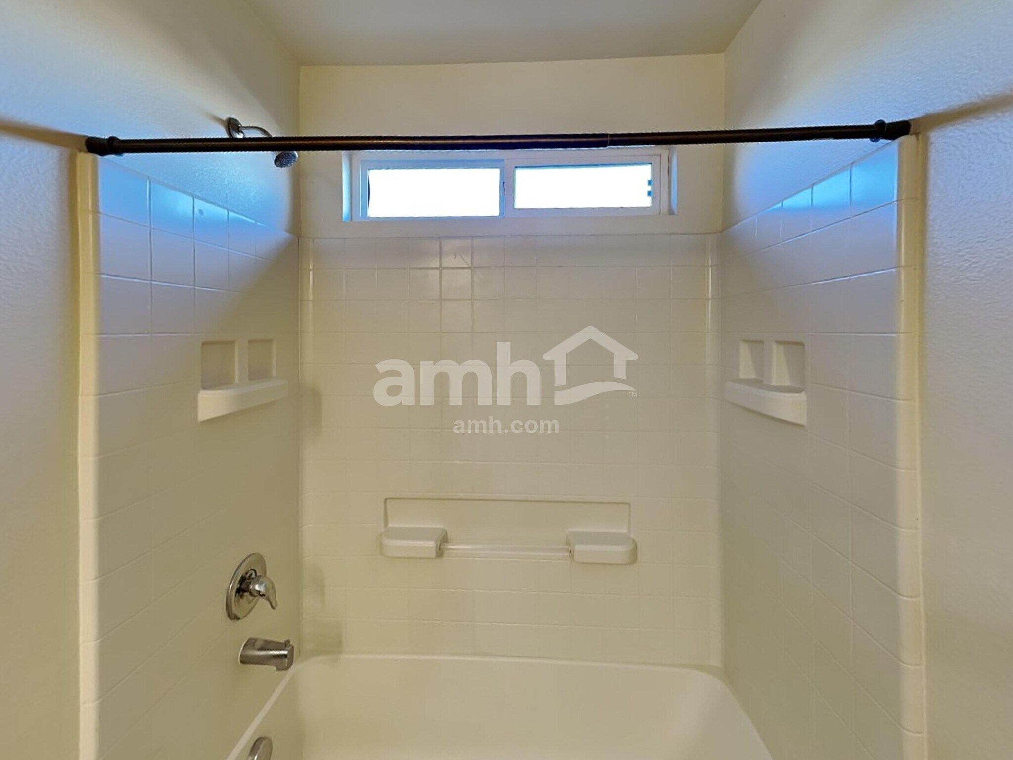 Building Photo - 5366 N Laredo St