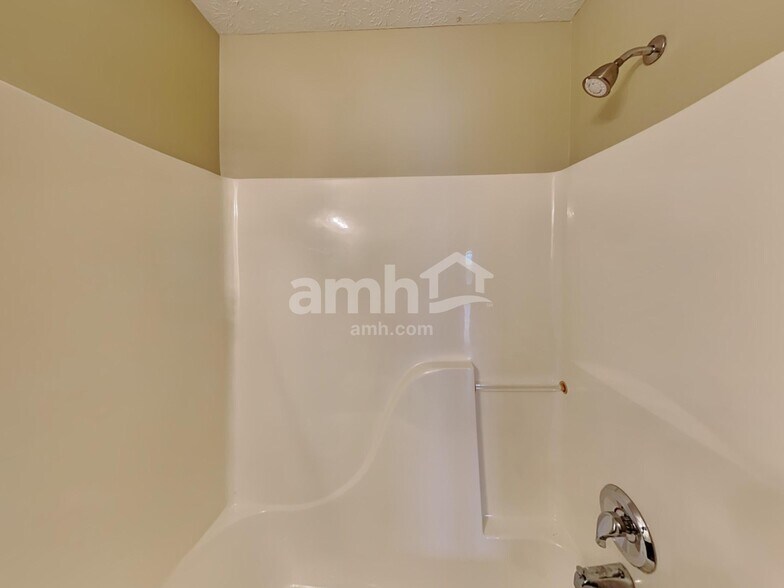 Building Photo - 3945 Trailside Blvd