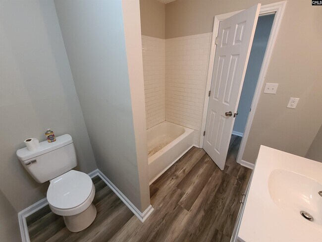 Building Photo - 134 Calvin Ct