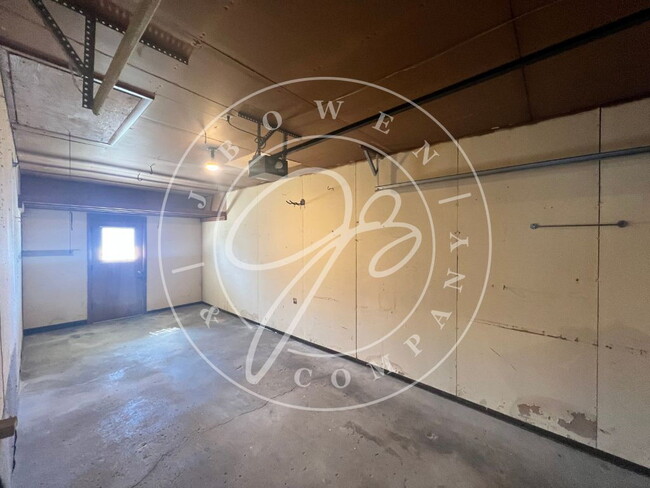Building Photo - Beautiful 3 Bedroom ranch in Maumee.