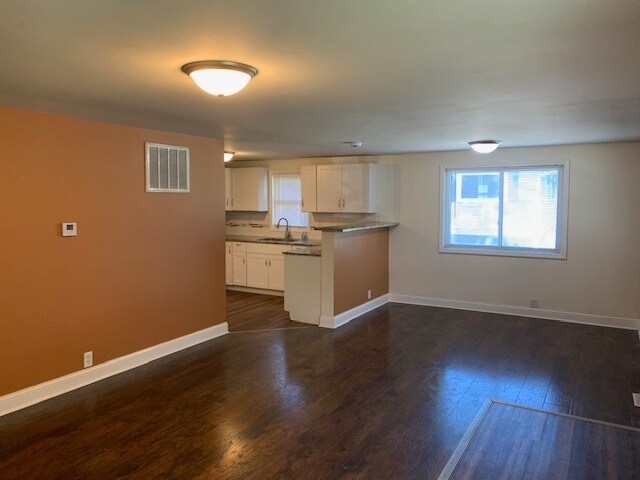 Building Photo - 416 McKinley Ave