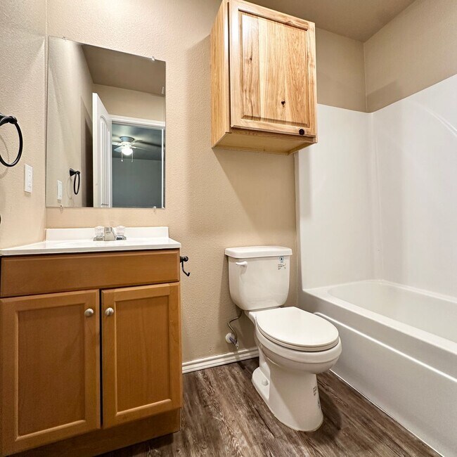 Building Photo - $99 Move In Special With 13 Month Lease!