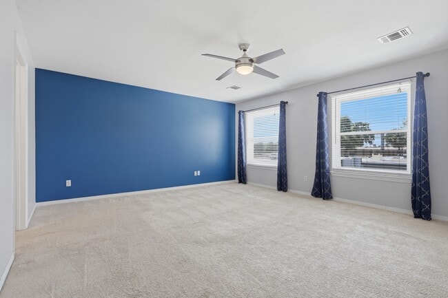 Building Photo - 9419 Stonehouse Ln