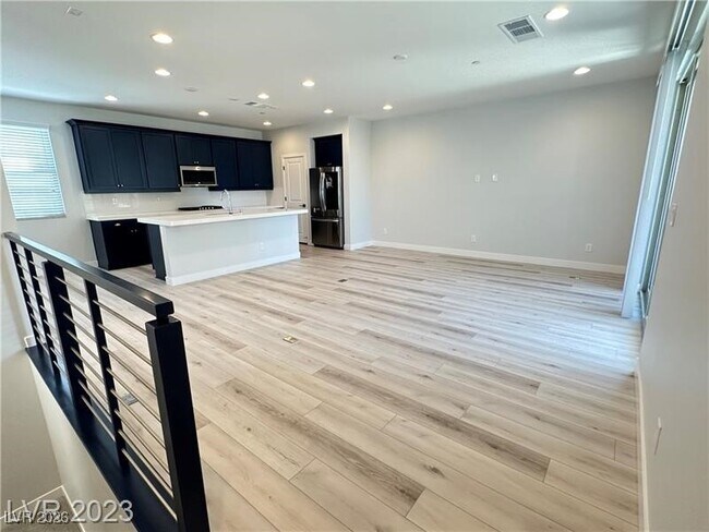 Building Photo - 11611 Earth Stone Ave