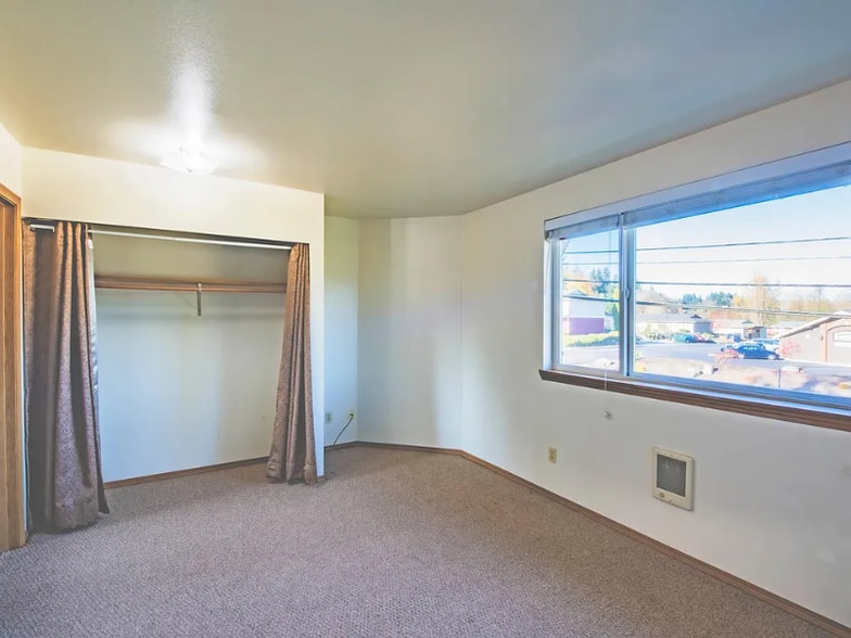 Building Photo - 1220 Ave A