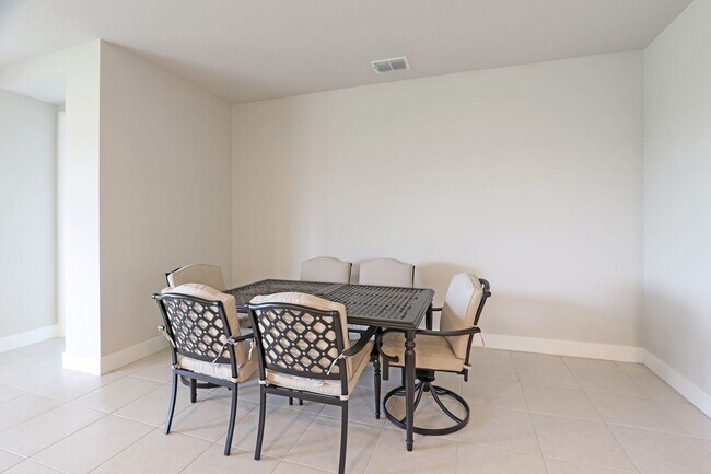 Building Photo - 4 Bed 3 Bath Gem In The Sunstone Community In Wellen Park!!!