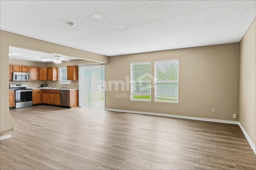 Building Photo - 9559 W Stargazer Dr