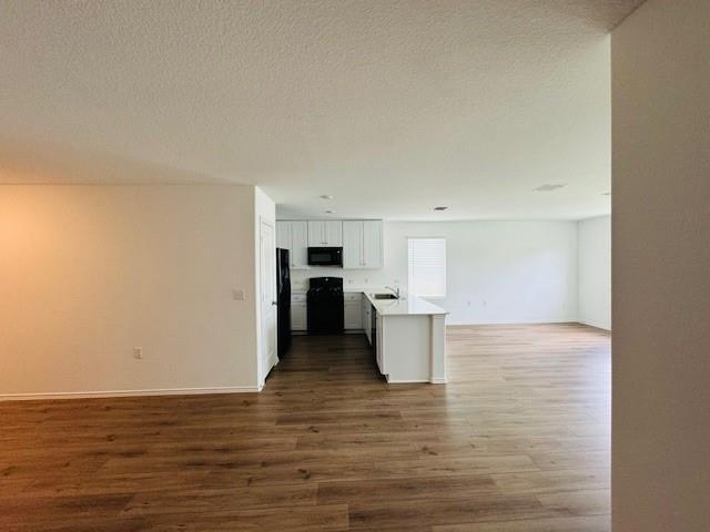 Building Photo - 14412 Nini Cv