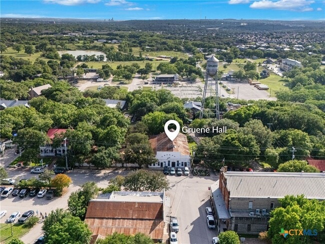 Building Photo - 1625 Sunnybrook Dr