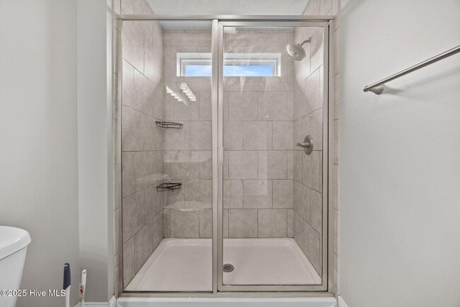 Building Photo - 123 Lightwater Dr