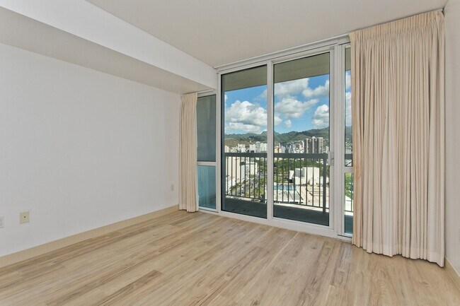 Building Photo - 909 Kapiolani Blvd