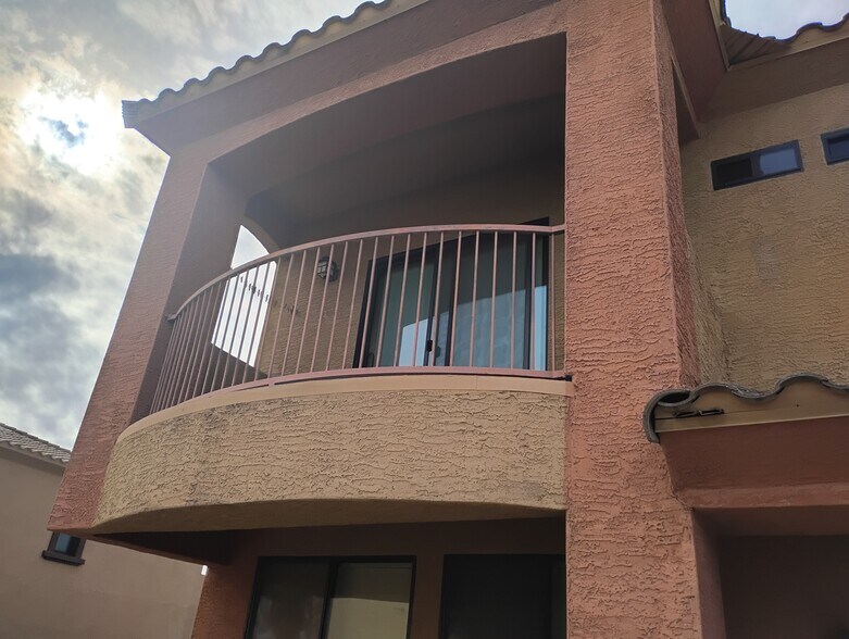 Building Photo - 16231 N 30th Ter