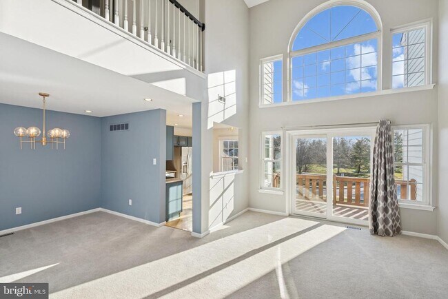 Building Photo - 28 Victoria Cir