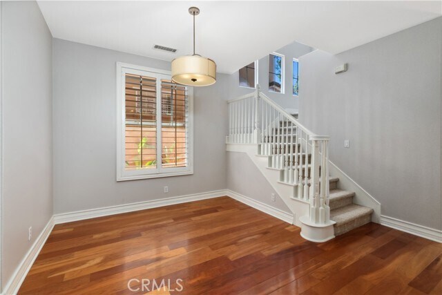 Building Photo - 16 Ellistone