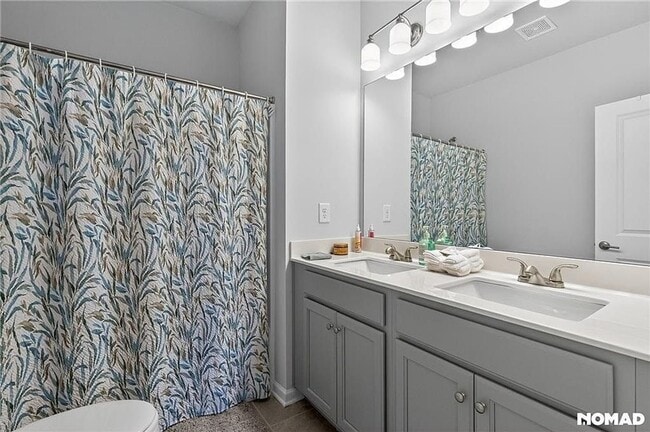 Building Photo - Luxury 3BR Golf Course Townhome in Chimney Oaks – Resort-Style Living