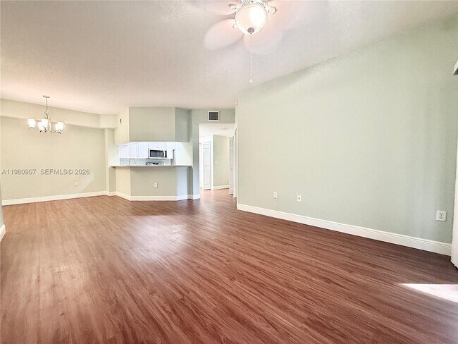 Building Photo - 3020 Alcazar Pl