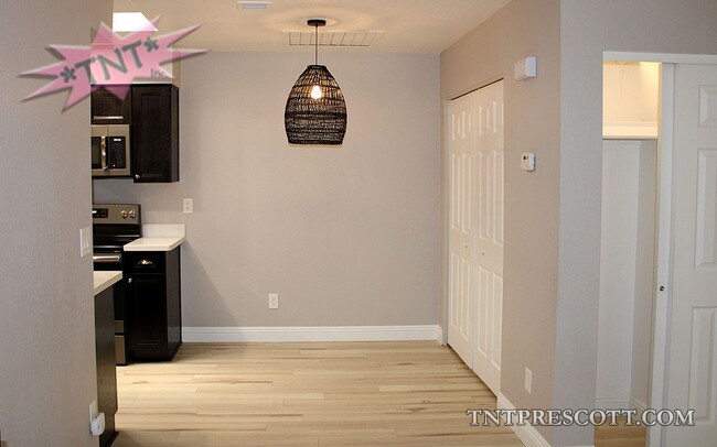 Building Photo - Condo in Montana Villas HOA
