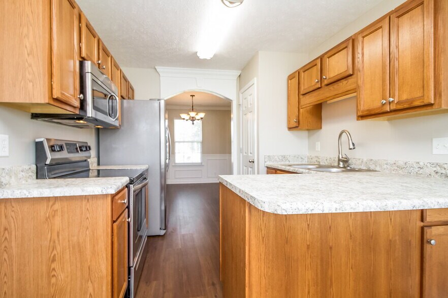 Building Photo - 4229 Nandina Ct