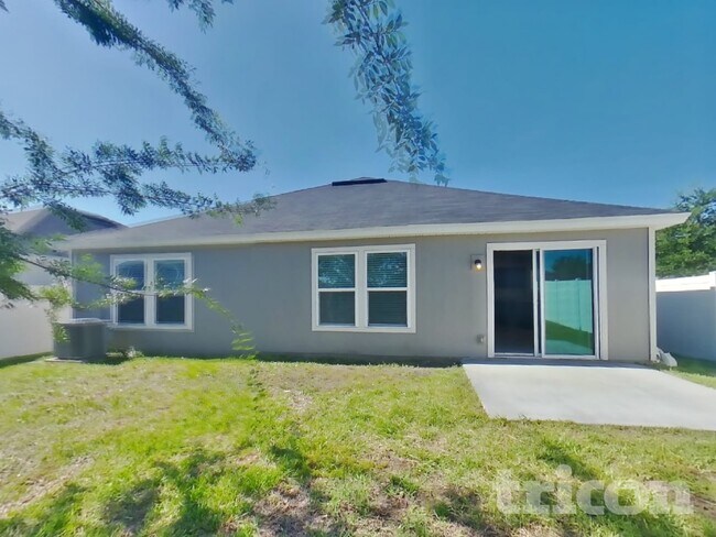 Building Photo - 97529 Albatross Dr