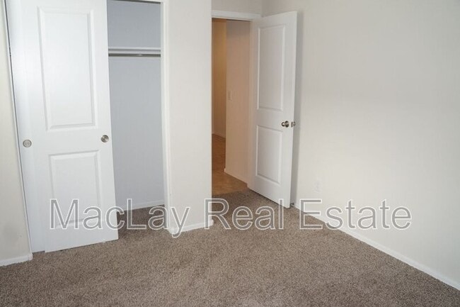 Building Photo - 1083 W Chimes Tower Dr