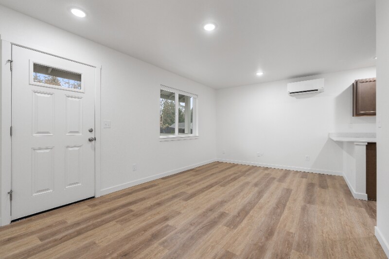 Building Photo - 2999 Harrison Ave