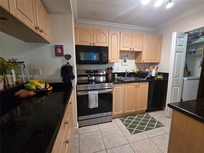 Building Photo - 10795 SW 108th Ave