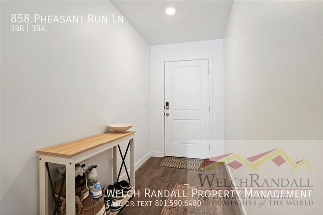 Building Photo - 858 Pheasant Run Ln