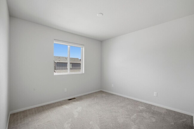 Building Photo - 5230 Rendezvous Pkwy