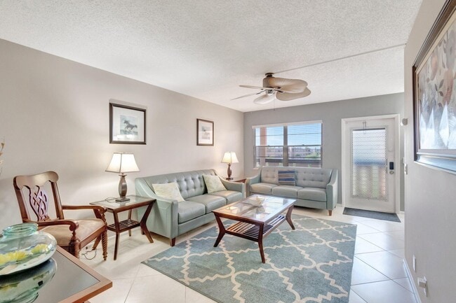 Building Photo - 4049 Wolverton C