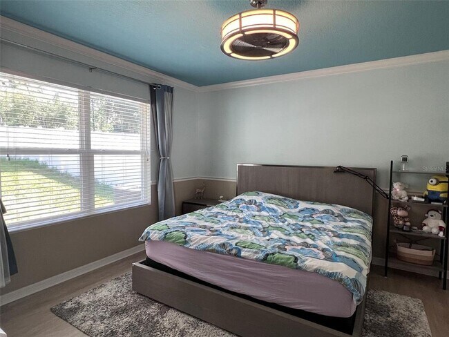 Building Photo - 10120 Hawk Storm Ave