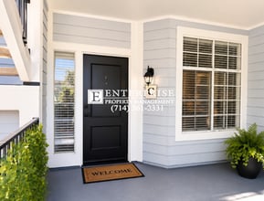 Building Photo - Bright & Airy 1BD/1BA Condo in Gated Community | Private Porch, Pool & Gym