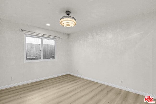 Building Photo - 7701 Baird Ave