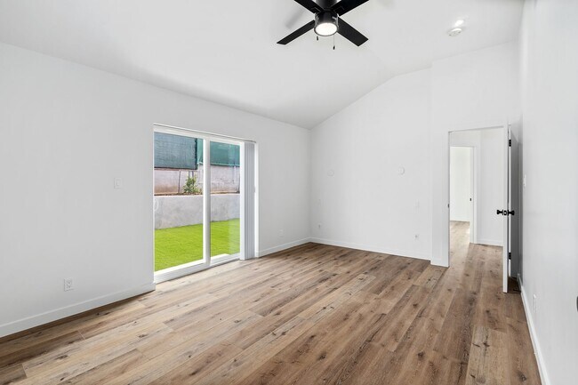 Building Photo - Designer Culver/Fairfax House + Studio | Dog Run & Private Orchard | 3-Car Parking