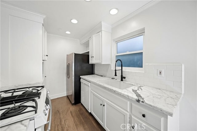 Building Photo - 435 Dahlia Ave