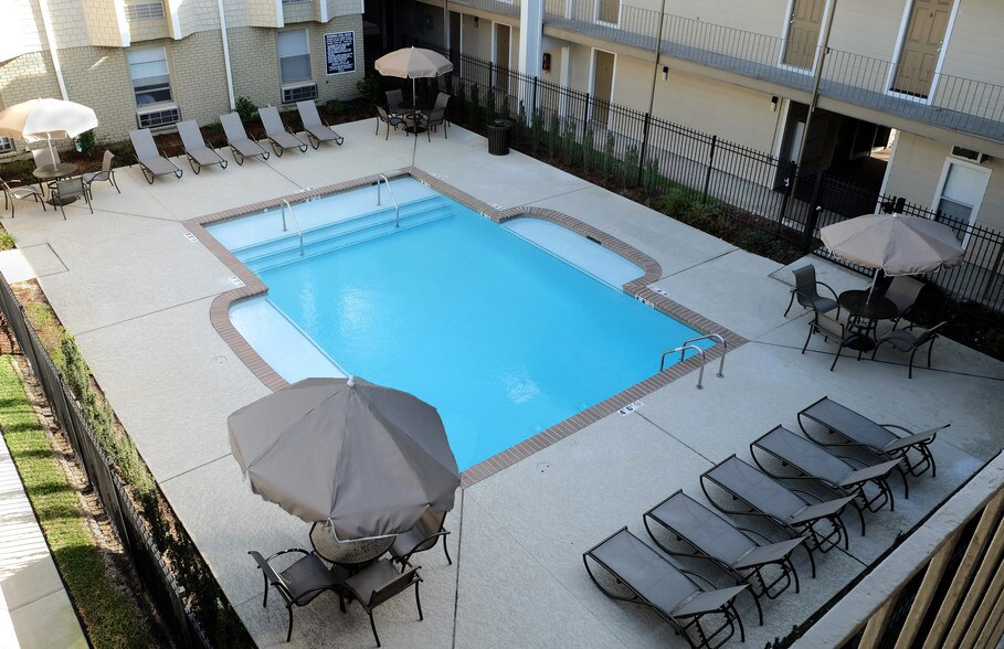Lake Villa 1432 Lake Ave Metairie LA 70005 Apartment Finder