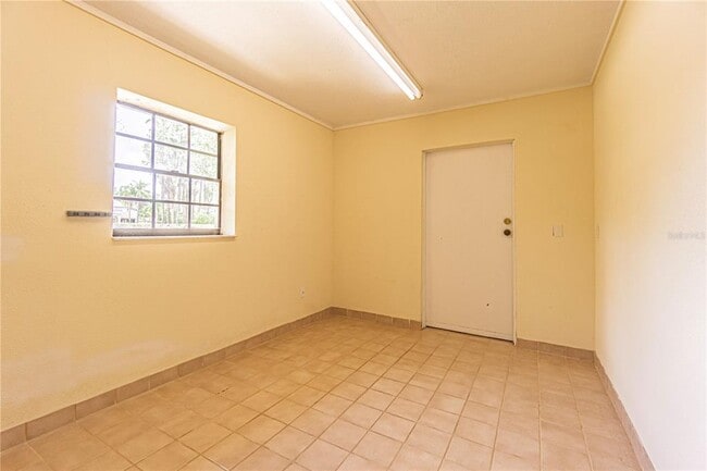 Building Photo - 18129 Crawley Rd