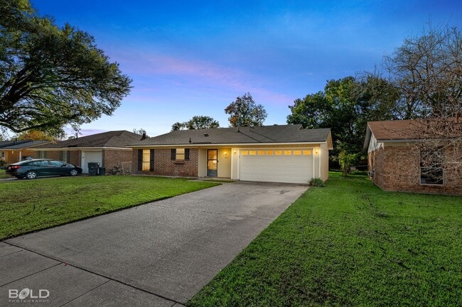 Building Photo - Charming 3-bedroom, 2-bath home in vibrant Bossier City, LA!