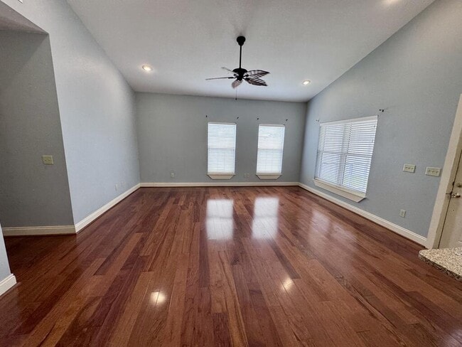 Building Photo - 130 Gulf Terrace Ln