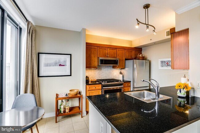 Building Photo - 631 D St NW