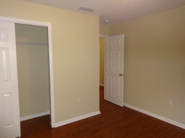 Building Photo - 10434 Boyette Creek Blvd