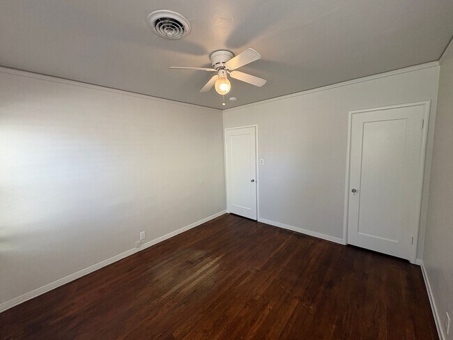 Building Photo - Charming home located in Beverly Glenn Rent Ready!