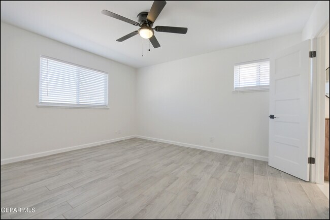 Building Photo - 8617 Darlina Dr