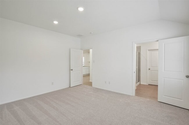 Building Photo - 1935 Barrett Gables Dr