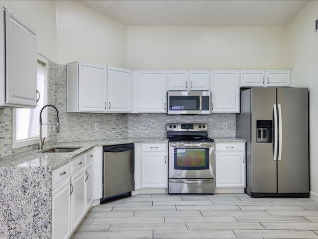 Building Photo - Spacious 3-Bedroom Home with 3-Car Garage & Large Backyard