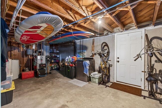 Building Photo - 3BR Cape Available 2/1